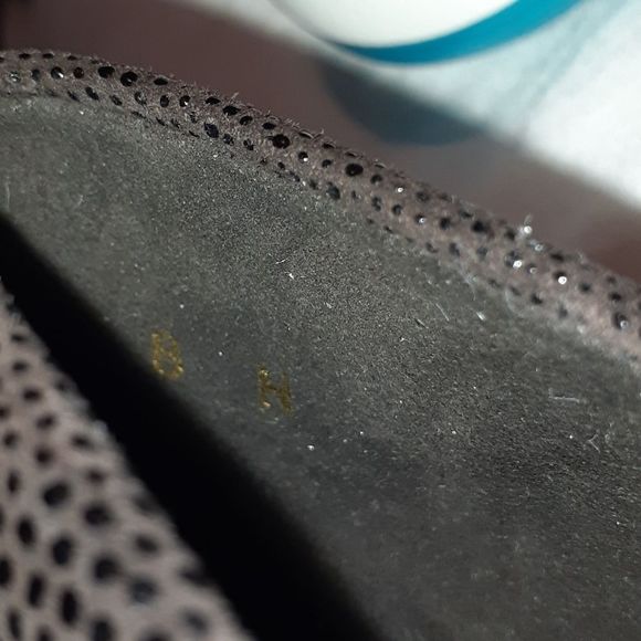 Stuart Weitzman Brown Wedge Heels 8N - Picture 5 of 8